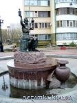 Композиция крупным планом Парковая скульптура "Гончарам"  Достопримечательности Киева - Памятники, барельефы  (194)