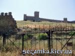 Вид територии крепости 2 Генуэзская крепость  Достопримечательности Украины - Архитектурные сооружения  (2)