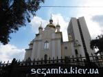 Вид на фоне Министерства торговли Церковь Феодосия Черниговского  Достопримечательности Киева - Культовые сооружения  (178)