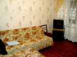 Комната (диван-книжка, тумбочка, телевизор) Квартиры в Киеве посуточно Оболонь