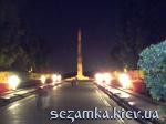 Даже ночью тут бывают люди Неизвестному солдату  Достопримечательности Киева - Памятники, барельефы  (194)