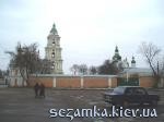 Вид собора со стороны пятиэтажек Троицкий собор  Достопримечательности Украины - Культовые сооружения  (123)