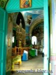 Внутри храма Свято-Успенском Архиерейском соборе УПЦ МП  Достопримечательности Украины - Культовые сооружения  (123)