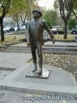 Памятник Паниковскому    Достопримечательности Киева - 